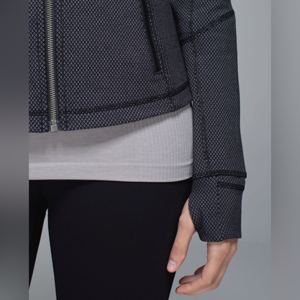 Lululemon Forme Jacket - Picture 5 of 16